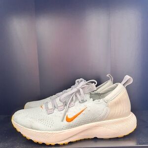Nike Running Shoes Size 8.5 womens